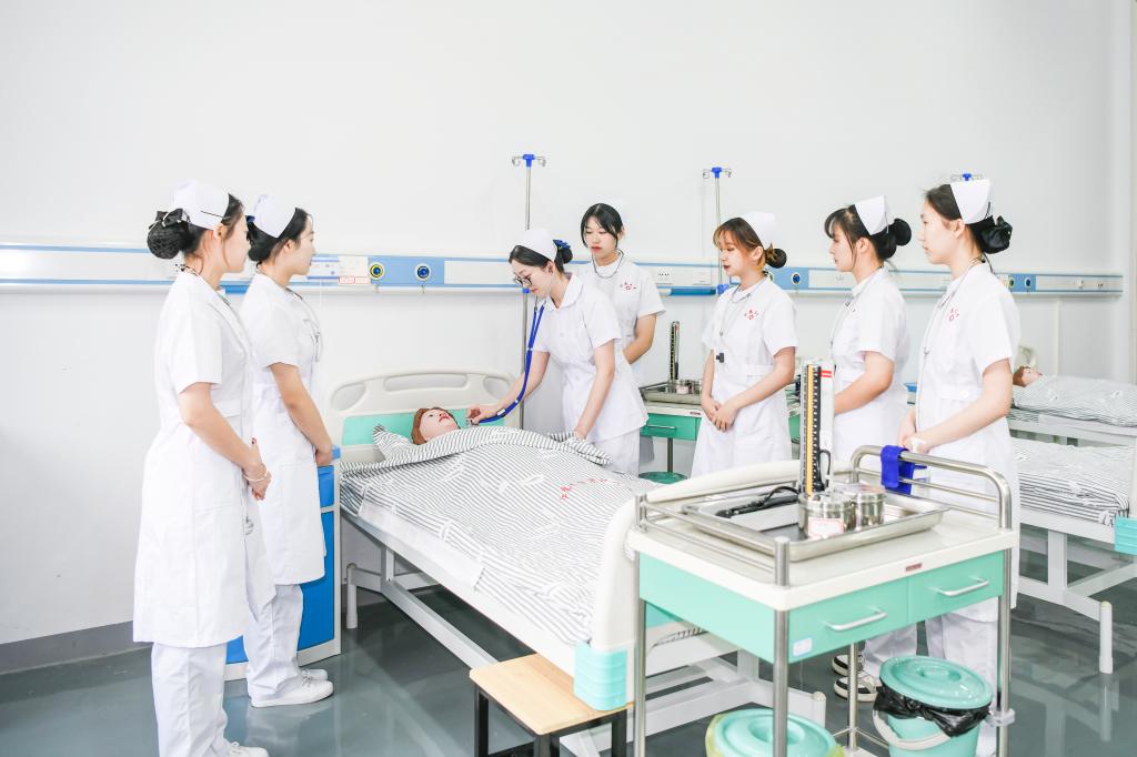 生命科学技术学院-护理实验室